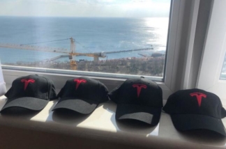мошенников, которые продавали фальшивые акции Tesla украинцам