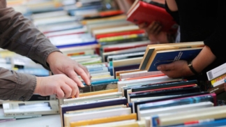 Украина запретила ввоз почти 20 книг из РФ
