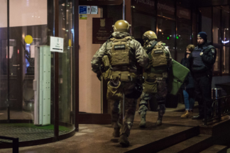 B Днепре в отеле «Reikartz» задержали вооруженного мужчину