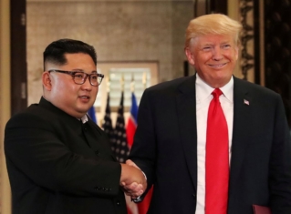 Трамп и Ким Чен Ын