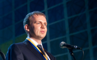 Сергей Курченко