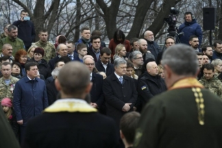 Порошенко молебен
