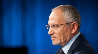 Савик Шустер