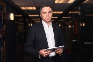 Портнов