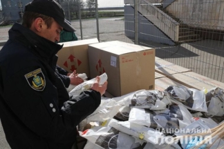 З України намагалися вивезти понад 20 тисяч респіраторів
