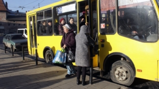В Киеве общественный транспорт будет возить в два раза меньше пассажиров