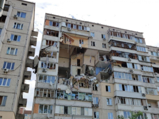 Внаслідок вибуху будинку на Позняках загинули двоє співробітників Укрзалізниці