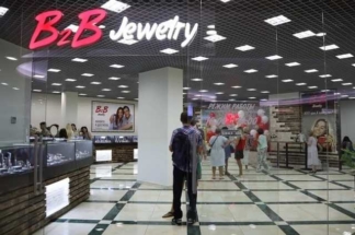 Владелец пирамиды B2B Jewelry Гонта отбивается от обманутых вкладчиков с помощью титушек