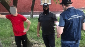 В Белой Церкви на взятке задержали сотрудника тюрьмы, который требовал деньги у заключенного