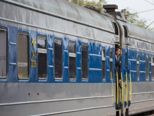 «Укрзалізниця» звільнить провідника вагону