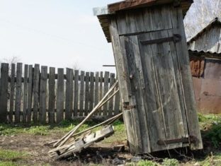В выгребной яме туалета погибла 16-летняя одесситка