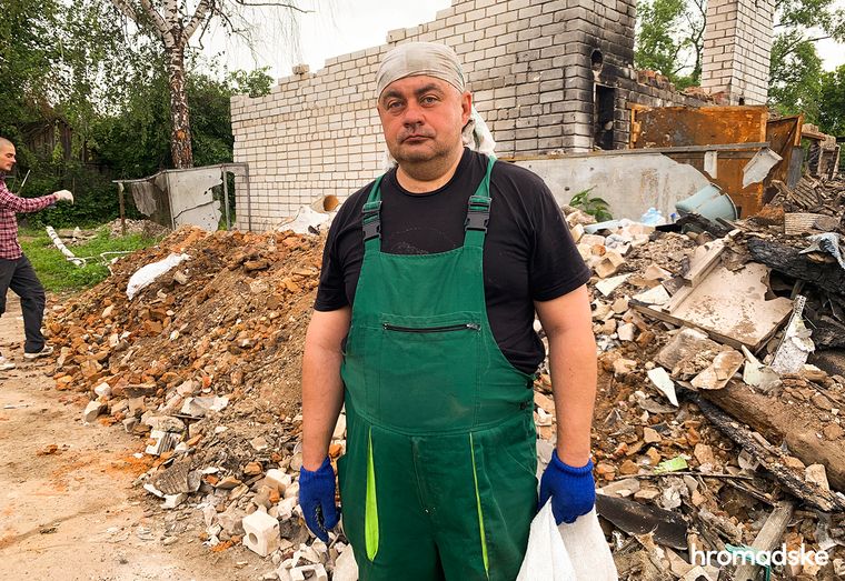 45-летний Алексей, который сейчас волонтерит в Лукашовке