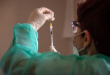 В Україні зростає кількість випадків кору, як вакцинувати дитину: пояснення МОЗ