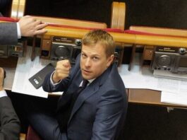 Розкіш за кордоном і справи в Україні: як сьогодні живе екс-нардеп Віталій Хомутиннік